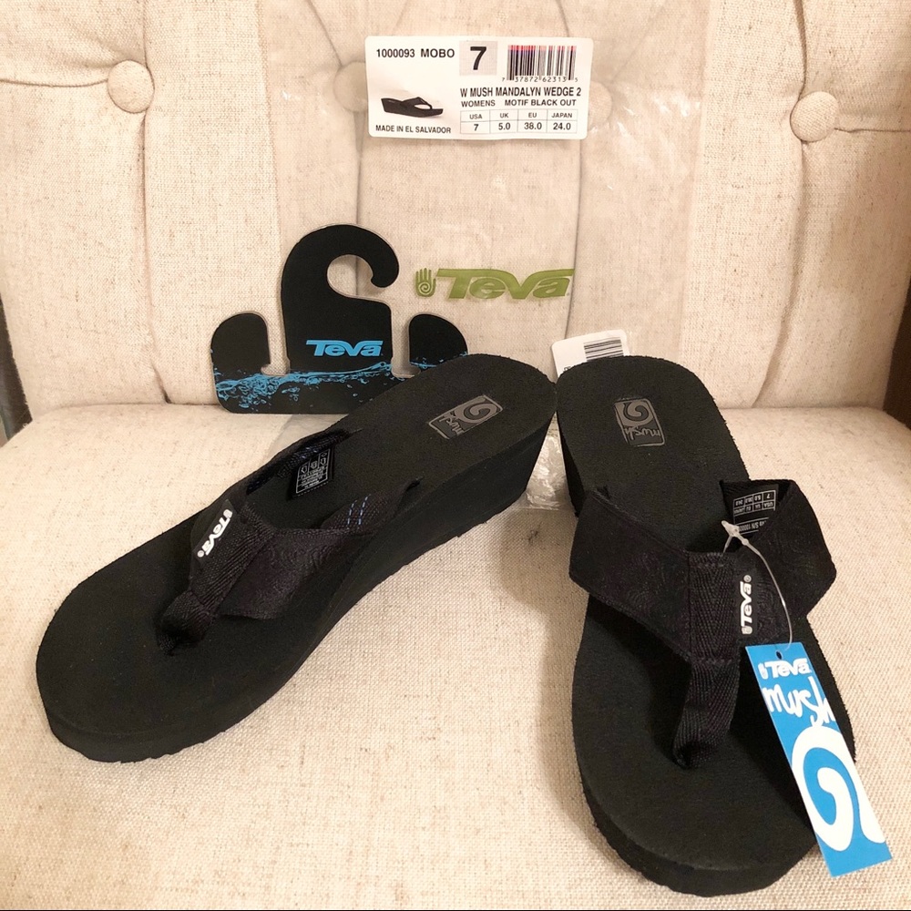 Size 7 Black Wedge Teva Flip Flop